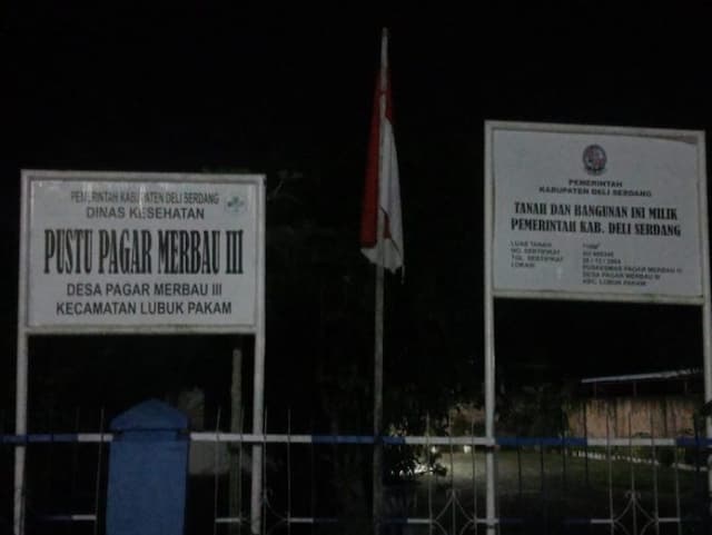 berkibar_siang_malam_bendera_merah_putih_di_puskesmas_pembantu_robek