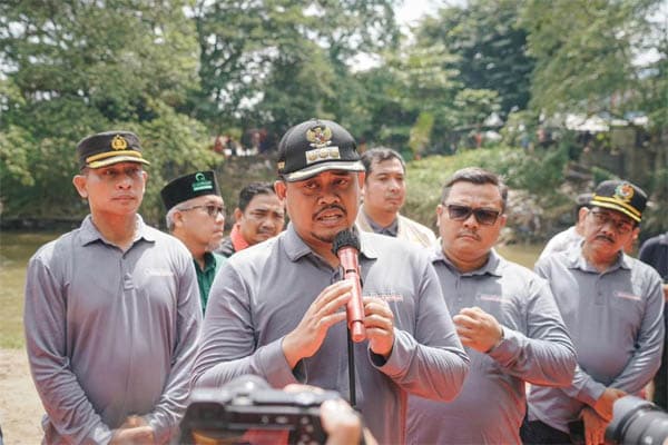 berlaku_2024_pemko_medan_akan_denda_masyarakat_buang_sampah_ke_sungai