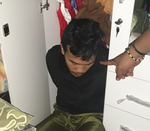 bersembunyi_di_lemari_maling_pakaian_di_pusat_pasar_sidikalang_ditangkap_polisi