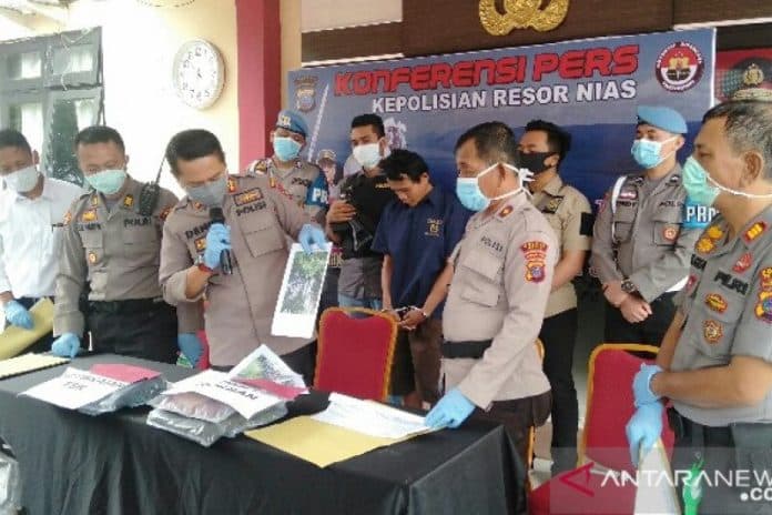 bertengkar_di_kedai_petani_tewas_ditikam_di_nias