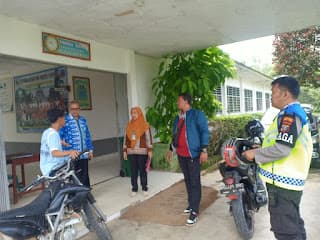 bolos_sekolah_lalu_buat_keributan_di_kios_warga_polisi_amankan_siswa_sman_1_sipispis