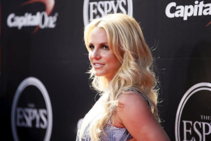 britney_spears_tak_lagi_kencan_dengan_mantan_narapidana