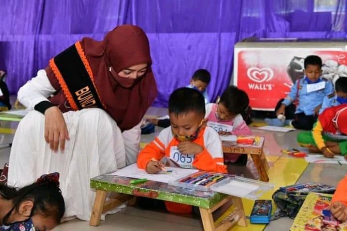 bunda_paud_batu_bara_lomba_mewarnai_ajang_kreatifitas_anak_di_usia_keemasan