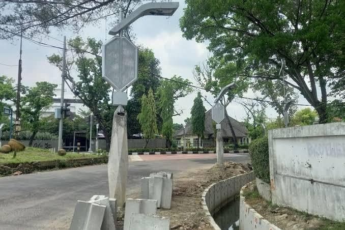 buntut_pernyataan_bobby_nasution_lampu_pocong_di_medan_dibongkar