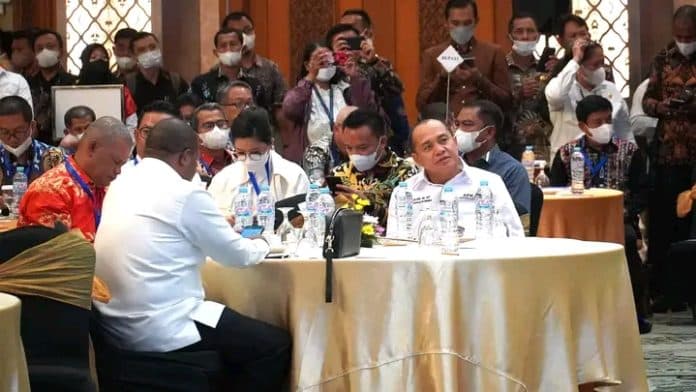 bupati_batu_bara_apkasi_dan_kementerian_pan_rb_bahas_nasib_tenaga_non_asn