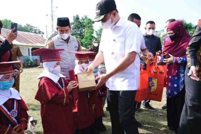 bupati_batu_bara_minta_sarana_dan_prasarana_paud_ditingkatkan