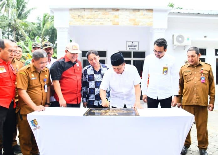 bupati_batu_bara_resmikan_balai_latihan_kerja_lahirkan_sdm_terampil_dan_siap_kerja