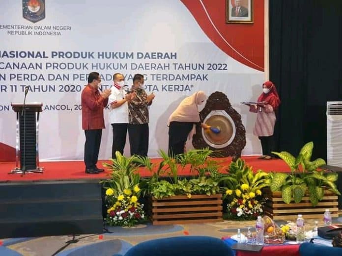 bupati_batu_bara_uu_cipta_kerja_tingkatkan_kompetensi_pencari_kerja
