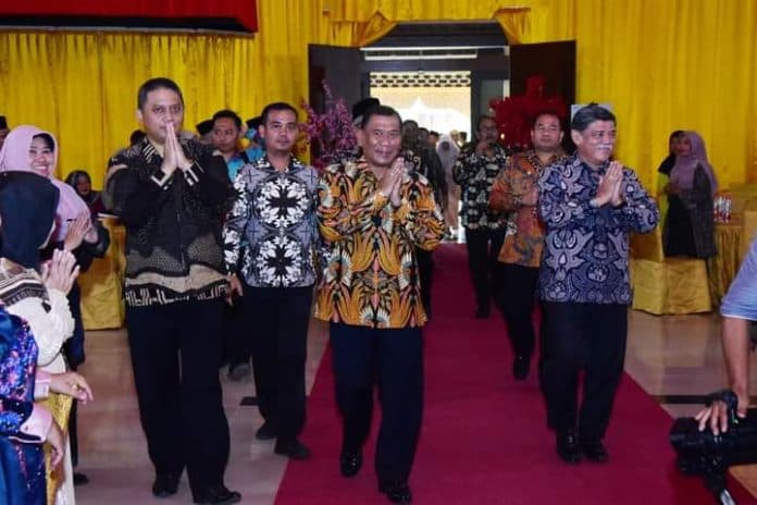 bupati_deli_serdang_guru_harus_mendidik_anak_menjadi_berakhlakul_karimah