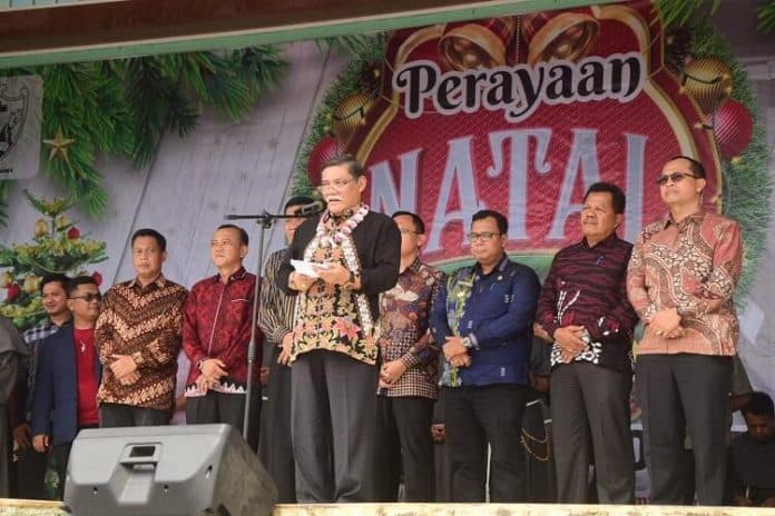 bupati_deli_serdang_hadiri_perayaan_natal_6_paroki