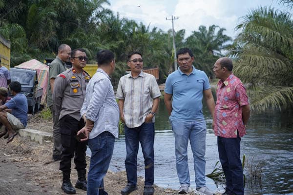 bupati_edimin_respon_cepat_keluhan_warga_soal_jalan_terputus
