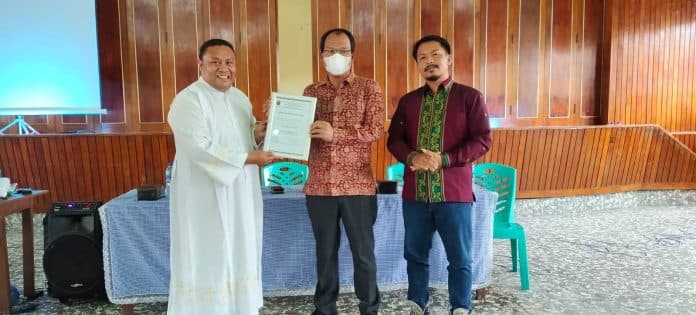 bupati_humbahas_minta_pemuda_katolik_andalkan_tuhan_jika_ingin_jadi_pemimpin
