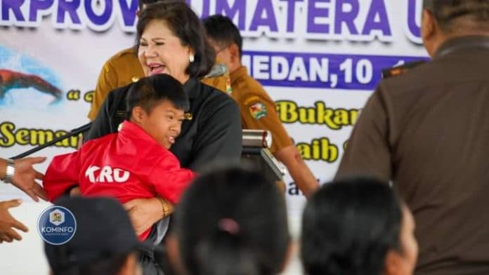 bupati_lepas_atlet_paralimpik_karo_yang_berlaga_di_pekan_olahraga_paralimpik_provinsi_sumatera_utara
