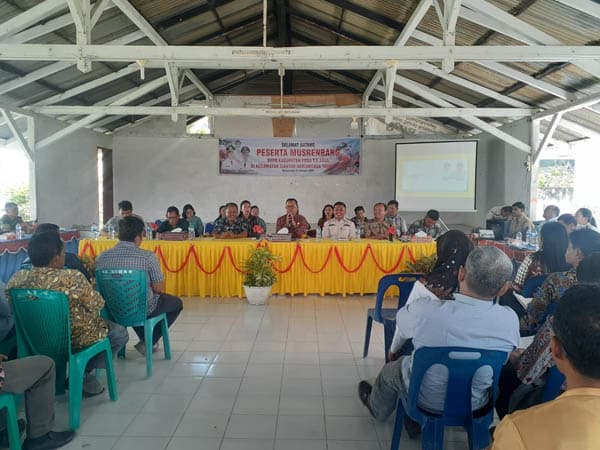 bupati_poltak_sitorus_pemkab_toba_fokus_pembangunan_di_3_sektor