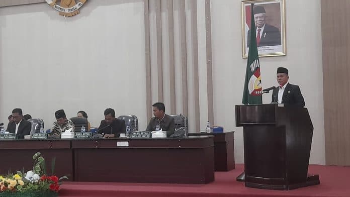 bupati_simalungun_beri_jawaban_terkait_kelebihan_bayar_atas_paket_pekerjaan_opd