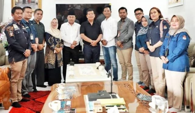 bupati_simalungun_minta_penyelenggara_pemilu_jaga_netralitas