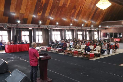 bupati_taput_buka_forum_konsultasi_publik_rkpd_tahun_2024
