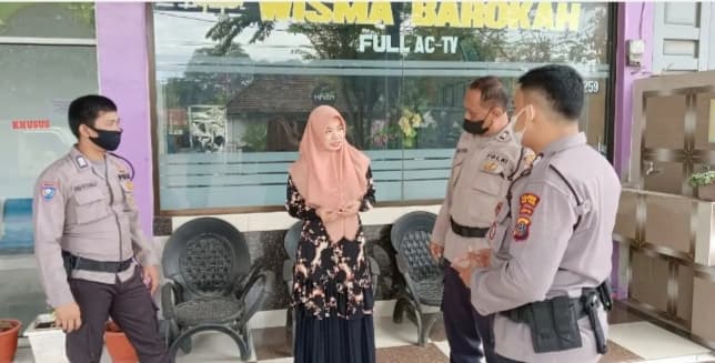 butuh_bantuan_polri_hubungi_call_center_polres_tebing_tinggi_110