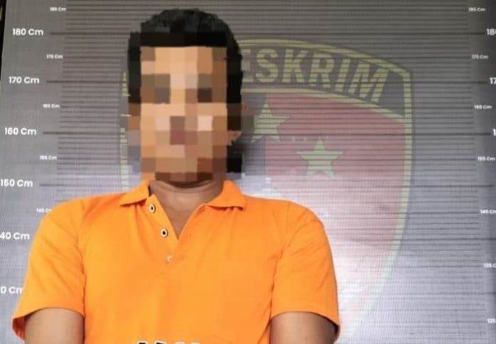 cabuli_anak_sd_pria_ini_mendekam_di_sel_tahanan_polres_taput