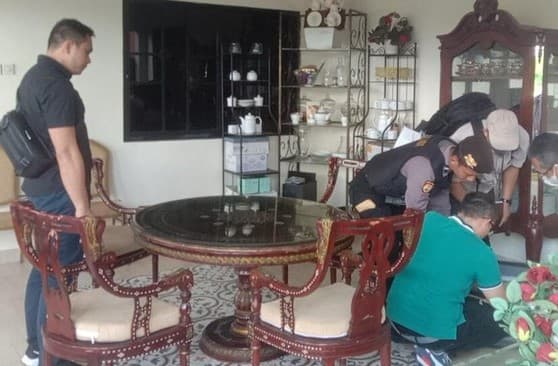 cak_imin_diperiksa_di_jakarta_kpk_geledah_rumah_reyna_usman_di_bali