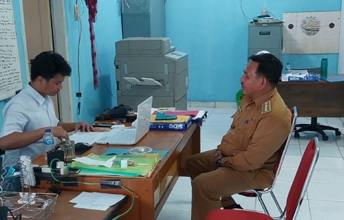 camat_siantar_sitalasari_kembalikan_uang_rp44_juta_pengukuran_tol_ke_pt_hmw