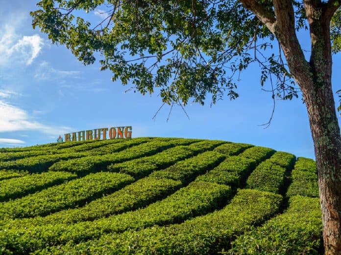 camat_sidamanik_ajak_warga_sadar_wisata_dan_kembangkan_potensi_desa