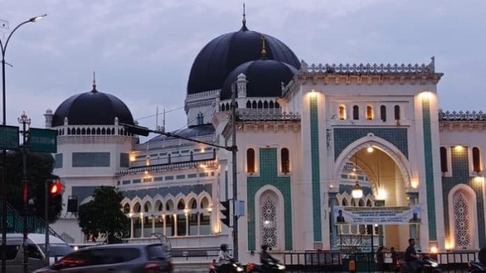 catat_berikut_jadwal_imam_dan_khatib_salat_idul_adha_masjid_raya_al_mashun