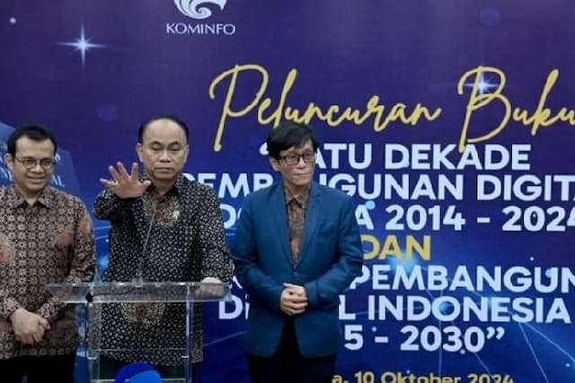 catatkan_sepak_terjang_transformasi_digital_kemenkominfo_luncurkan_buku