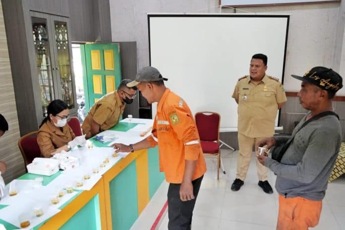 cegah_penyalahgunaan_narkoba_kecamatan_medan_selayang_tes_urine_seluruh_aparatur