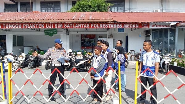 cepat_dan_mudah_begini_cara_mengurus_sim_di_satlantas_polrestabes_medan