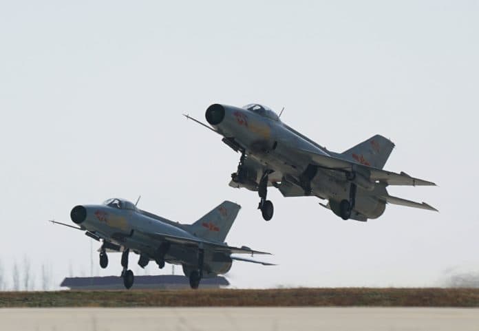 china_bakal_pensiunkan_jet_tempur_j_7_tahun_ini