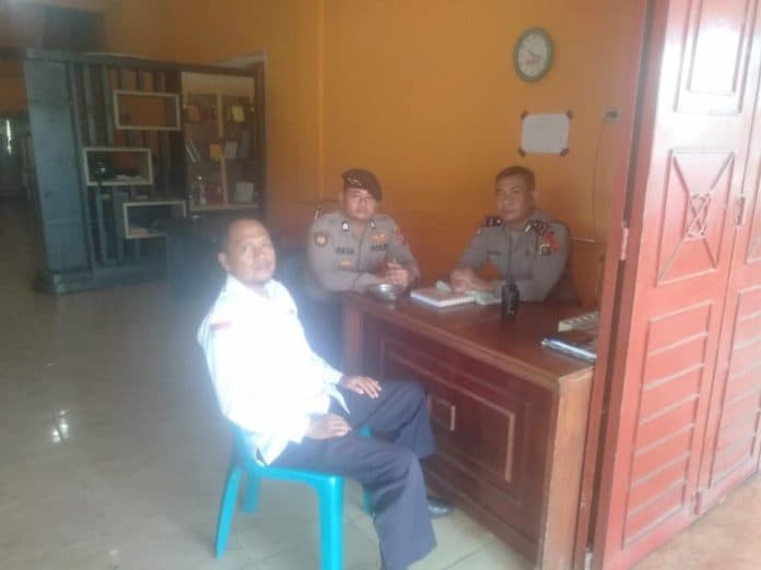 ciptakan_keamanan_dan_kondusif_pemilu_2024_polres_langkat_lakukan_pengamanan_di_kantor_bawaslu