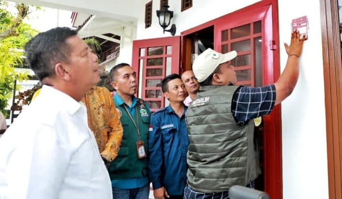 coklit_data_pilkada_2024_pantarlih_datangi_rumah_bupati_simalungun