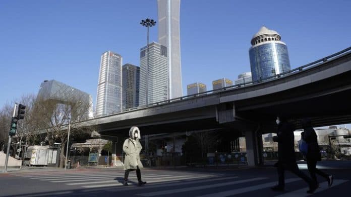 covid_di_china_kembali_melonjak_beijing_sepi_bak_kota_hantu