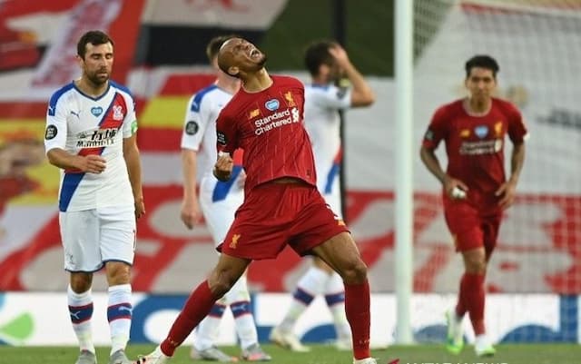 cukur_crystal_palace_4_0_liverpool_di_ambang_juara
