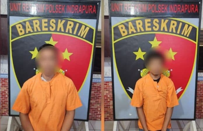 curi_sawit_senilai_rp166_juta_2_karyawan_pt_ssm_laut_tador_dijemput_polisi