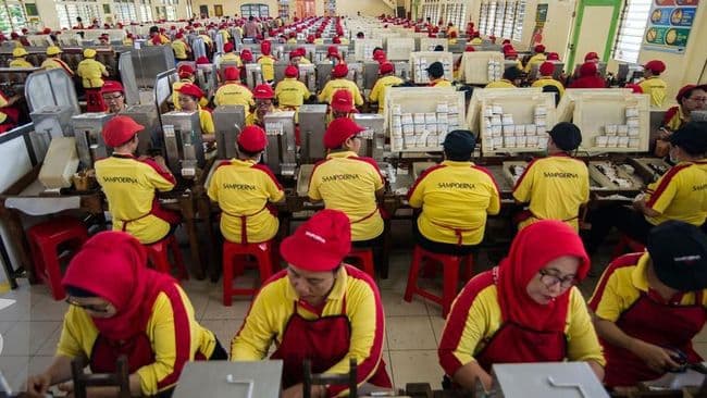 cuti_melahirkan_dan_cuti_haid_bagi_pekerja_perempuan_dihapus