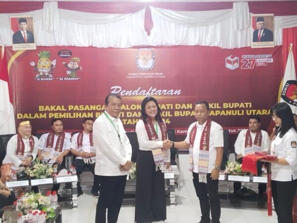daftar_di_akhir_jadwal_berkas_pasangan_satika_sarlandy_dinyatakan_lengkap