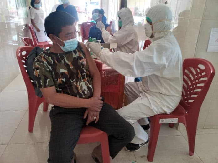 dalam_tahun_ini_puskesmas_siborongborong_sudah_vaksinasi_798_orang