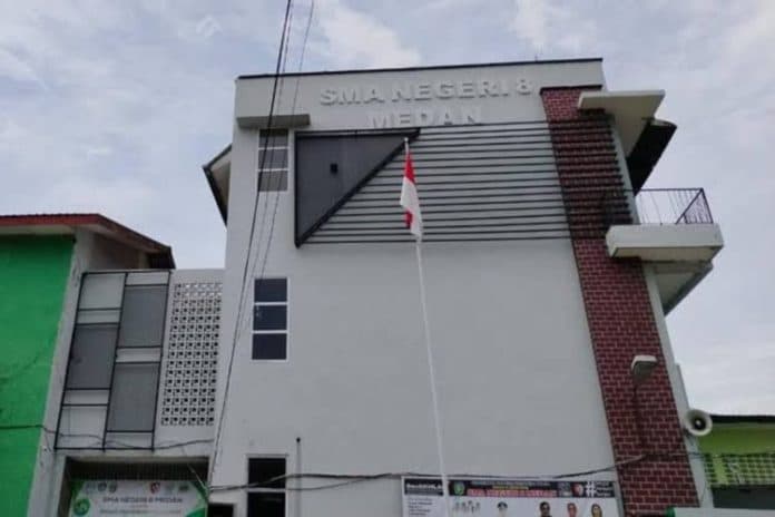 dalami_pemeriksaan_ombudsman_segera_periksa_kepsek_sman_8_medan_dan_maulidza