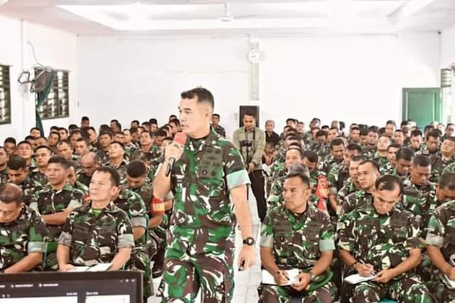 dandim_0211tt_ingatkan_prajurit_hindari_judi_online_dan_pinjol
