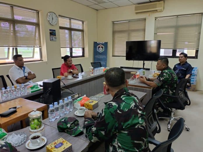 danrem_022pt_kunjungi_ptpn_iv_kebun_bah_jambi_dalam_rangka_jalin_silaturahmi