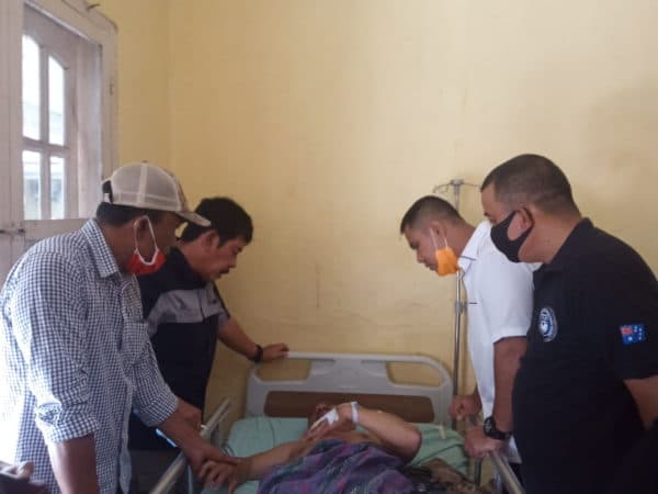 dapat_kabar_sakit_kapolres_tanjungbalai_kunjungi_wartawan