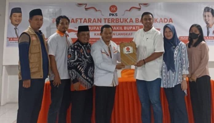 datangi_5_parpol_wakil_wali_kota_binjai_kembali_daftar_balon_bupati_langkat