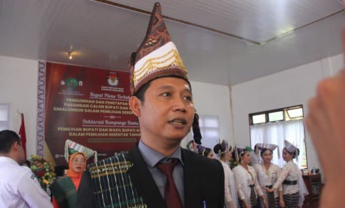 debat_paslon_bupati_kpu_simalungun_undang_5_panelis