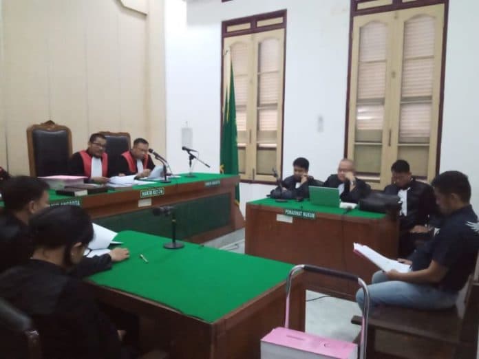 debitur_bank_sumut_didakwa_korupsi_uang_negara_rp44_miliar