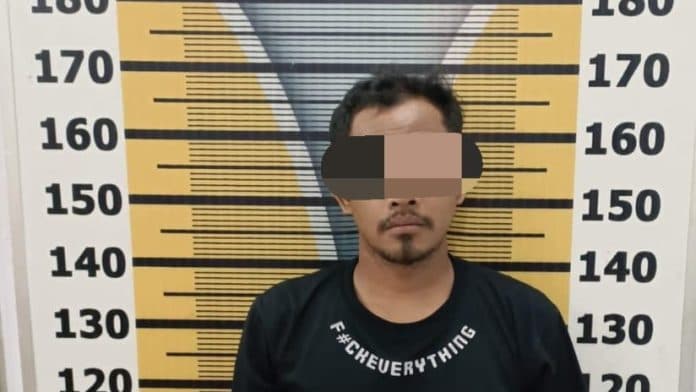 dedi_diringkus_polisi_bersama_barang_bukti_11_gram_sabu_di_tebing_tinggi