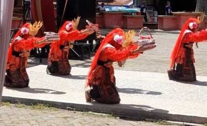 deklarasi_pilkada_damai_di_tapsel_dimeriahkan_tari_kijom