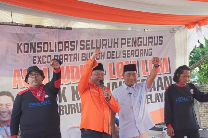 deklarasikan_pemenangan_asri_ludin_lom_lom_partai_buruh_serahkan_dana_partisipasi
