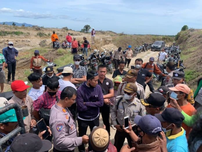 demo_tolak_sawit_ptpn_iv_sidamanik_benturkan_karyawan_dengan_masyarakat
